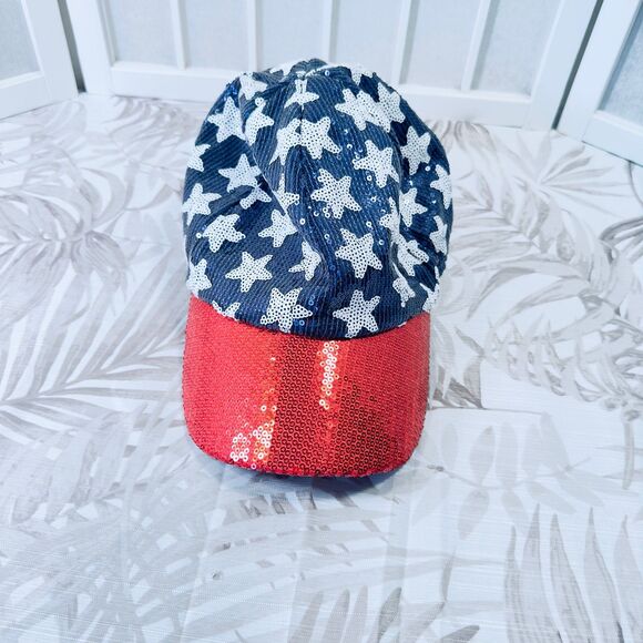 Hat with Sequins - Picture 1 of 9